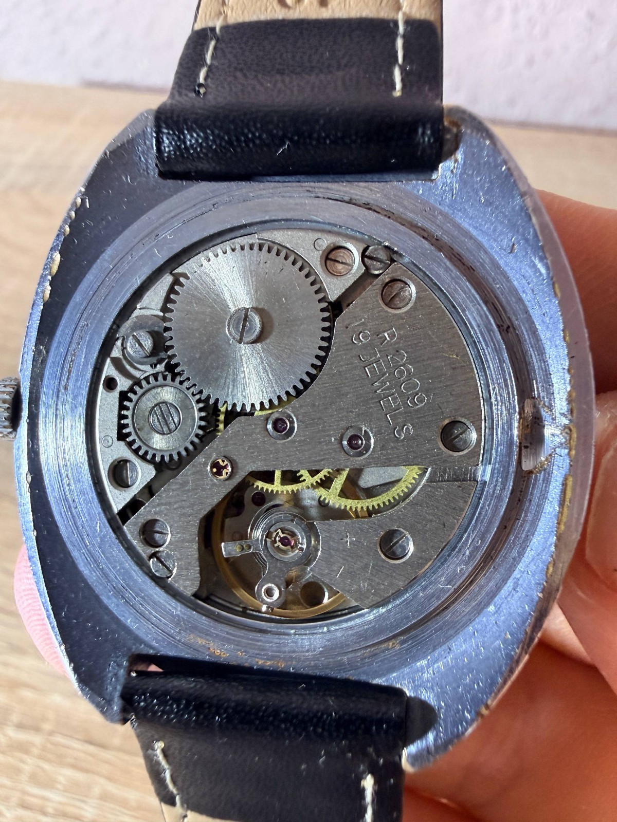 RARE/SERVICDE Vintage USSR Saturn Imperial Eagle Raketa 2609 19 Mechanical Watch