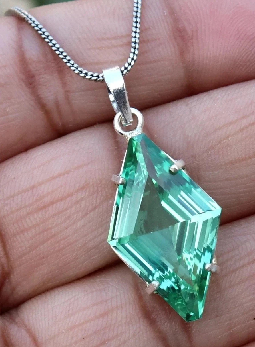 24.55 Ct Natural Green Sapphire Fancy Gemstone Pendant Sterling Silver Jewelry