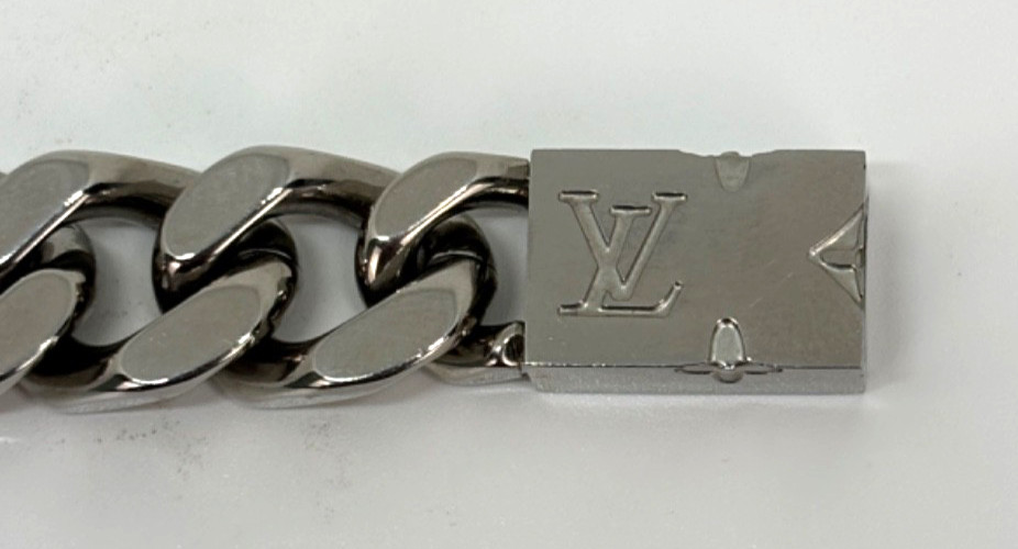Authentic LOUIS VUITTON Silver Tone MONOGRAM CHAIN BRACELET M62486 w/ LV Box