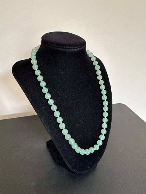 Natural Green Aventurine Round 8 mm Gemstone Beads 20″ Necklace.