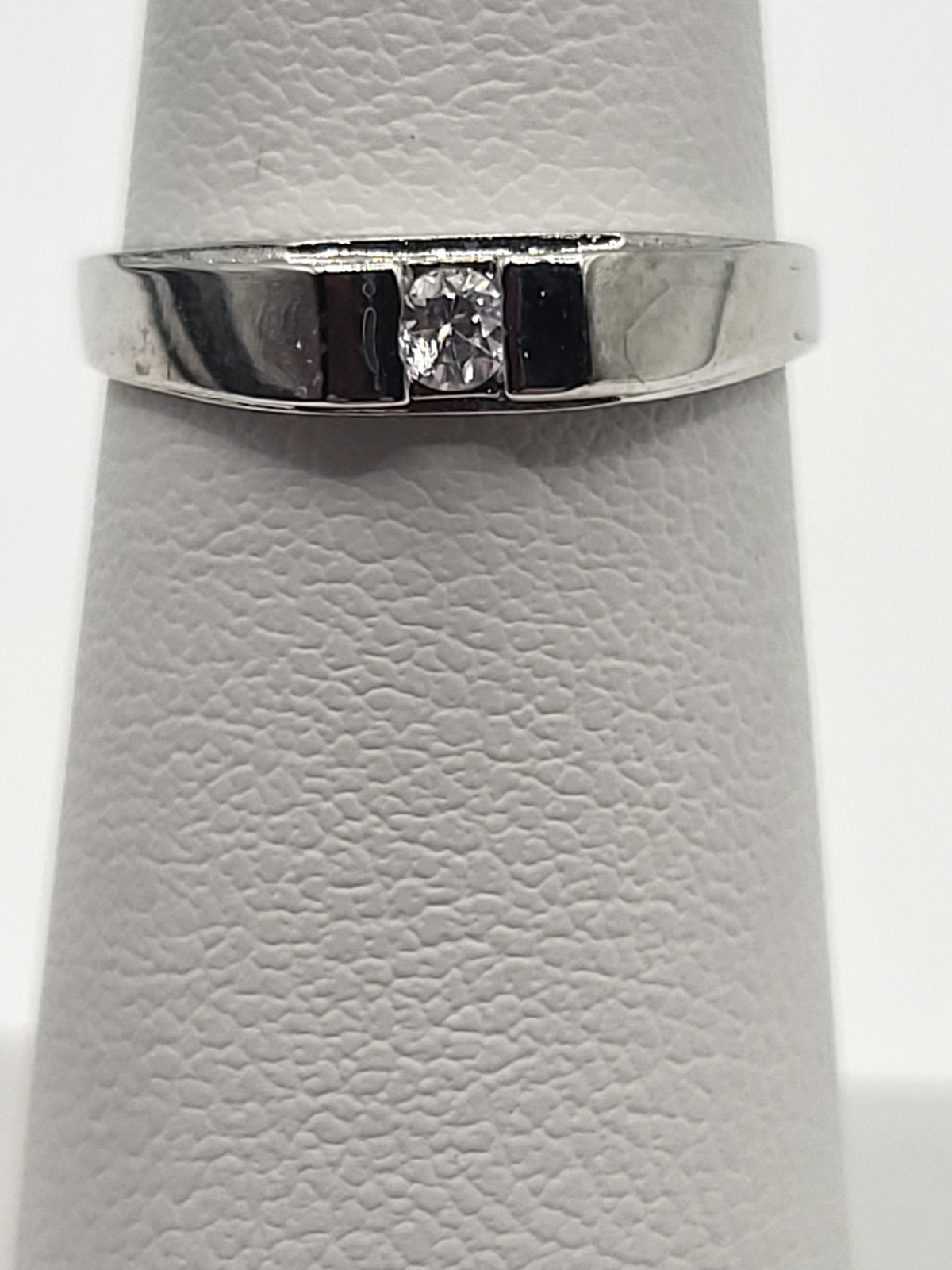 Childs 925 Sterling Silver Center CZ Stone Male Female Ring NWOT Size 4.25