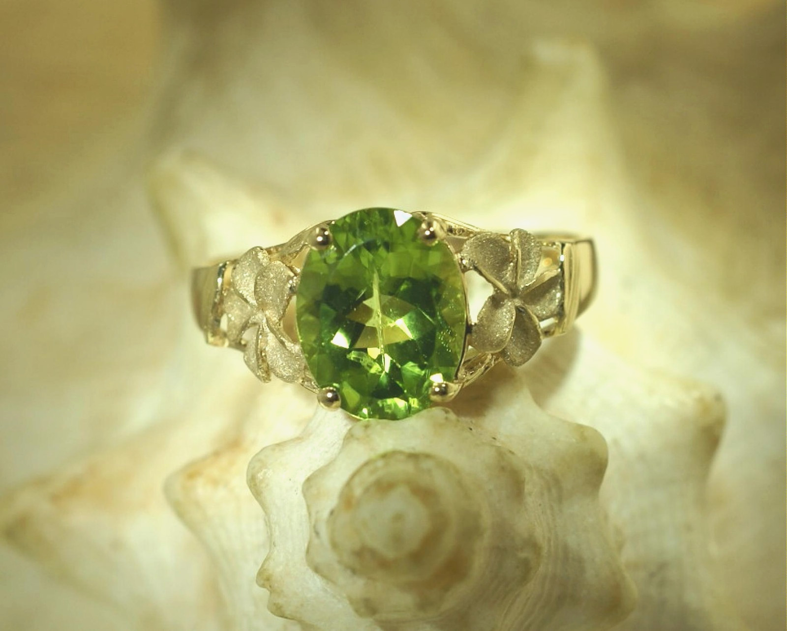 14K YELLOW GOLD 8X10X5MM OVAL 2.66CTS PERIDOT HAWAIIAN PLUMERIA FLOWER RING 7.5