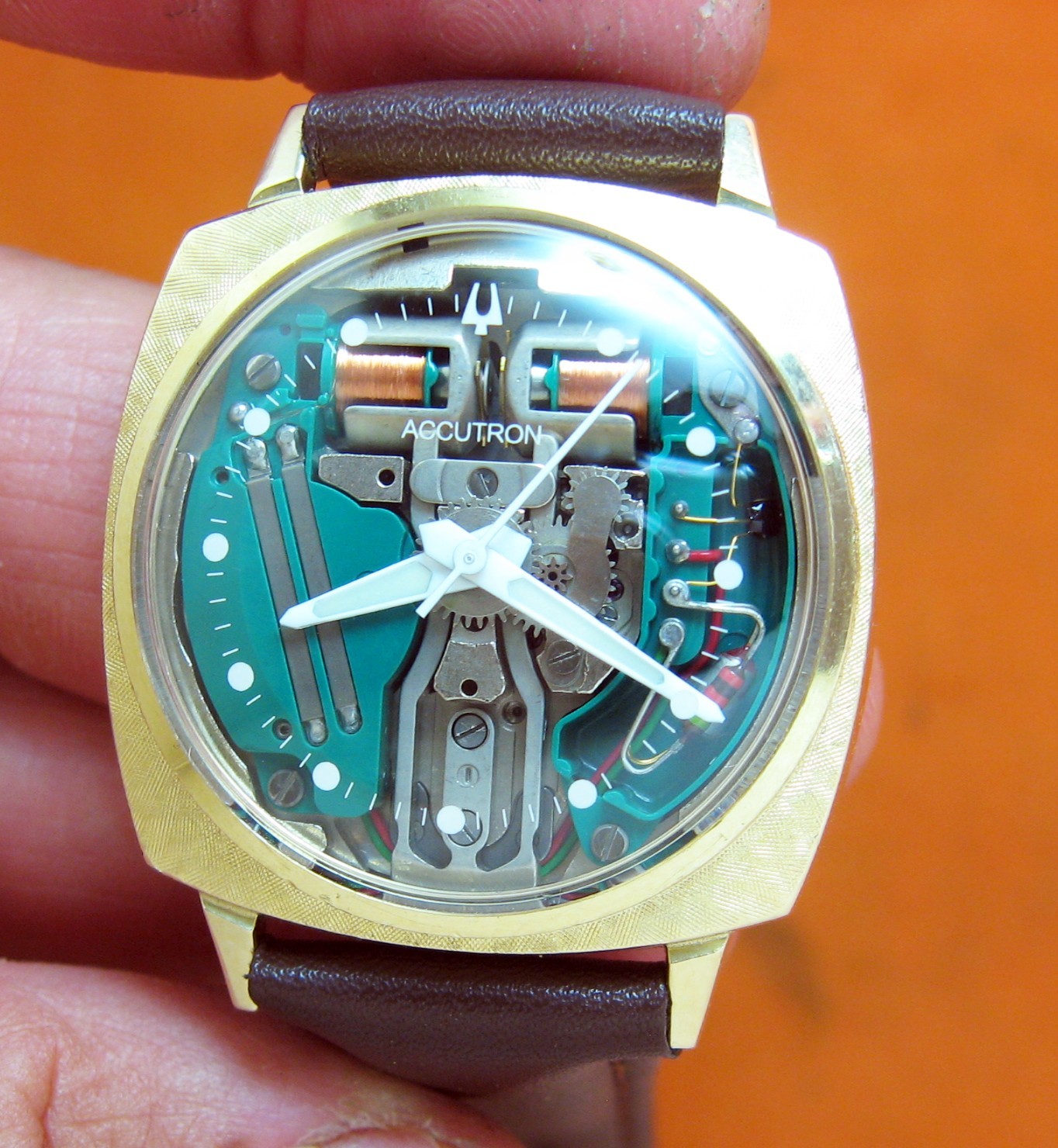 SERVICED 214 ACCUTRON SPACEVIEW 10KT. GOLD FILLED TUNING FORK MEN’S WATCH N0