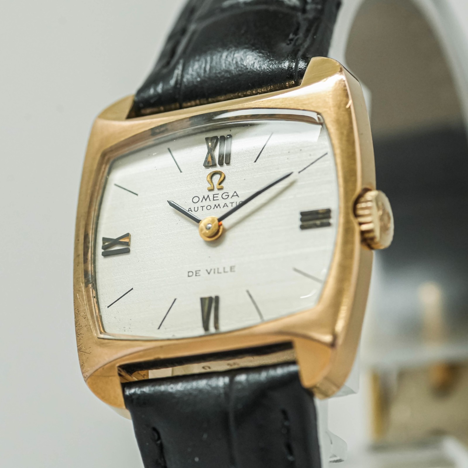 Vintage 1969 *NEAR MINT* OMEGA De Ville Cal.671 Automatic Gold Roman 25mm Ladies