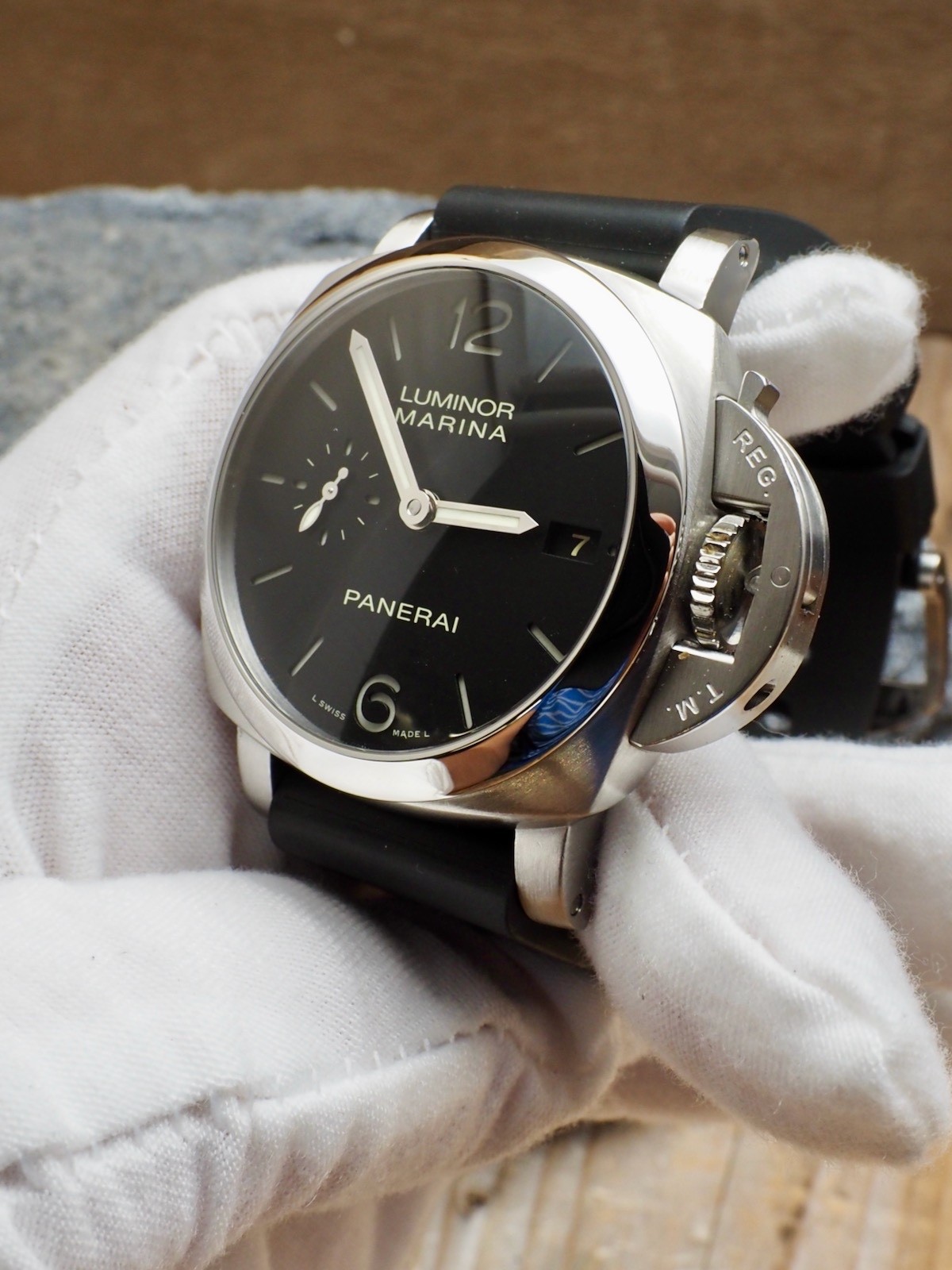 Panerai 42mm Luminor Automatic Date PAM00392 “R” Box and Papers! Great Value