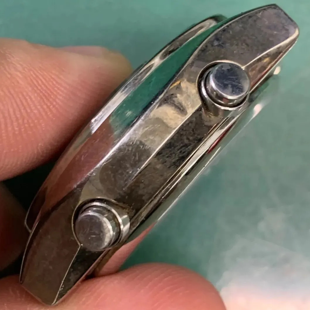 R6-3308 Used Citizen D390