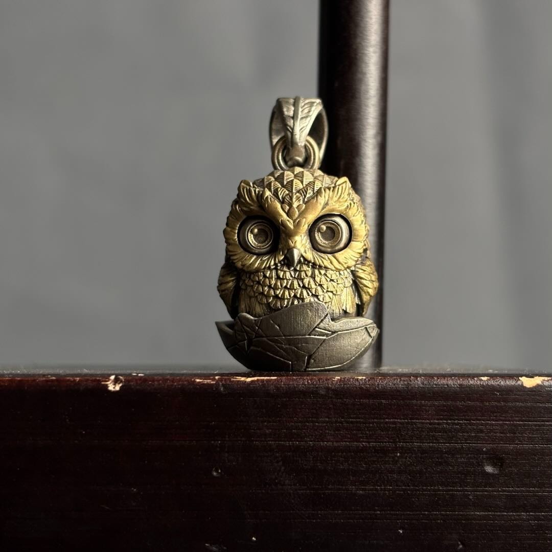 Owl Fidget Pendant, Interactive Blinking Eyes, Baby Owl Charm, Stress Relief