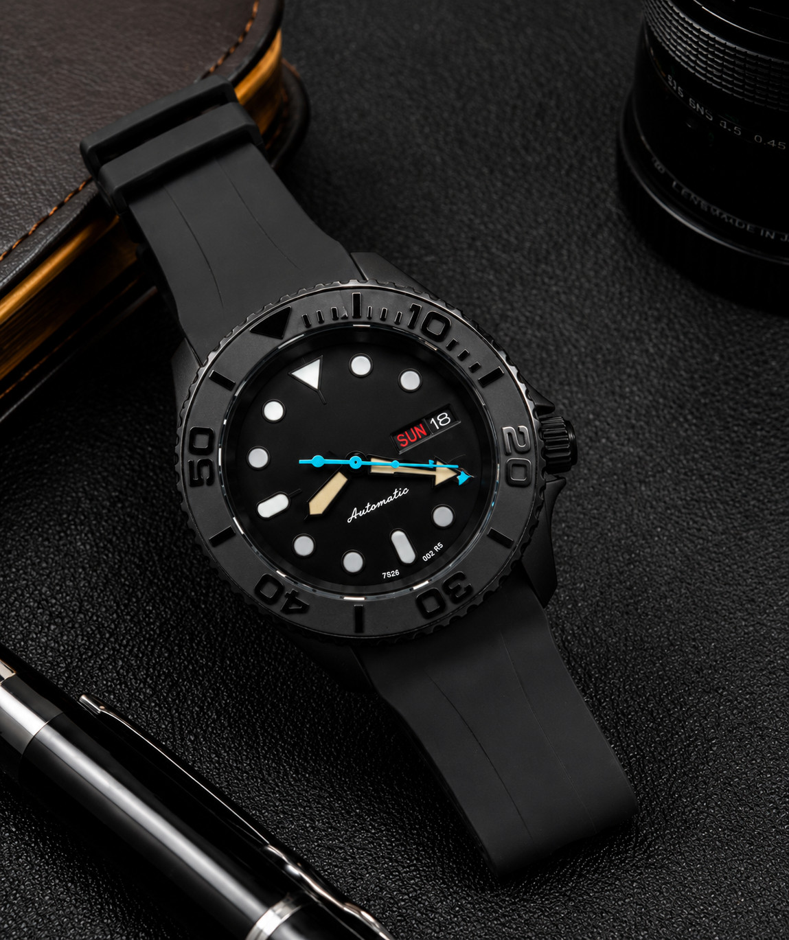 Custom Built – Stealth Black NH36 Automatic Day Date 40mm Rubber Watch