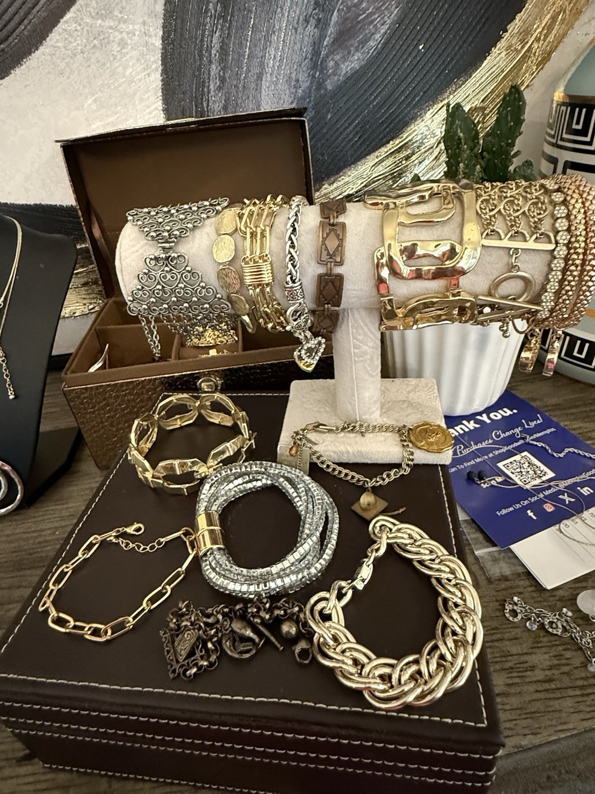 Huge Jewlery Lot