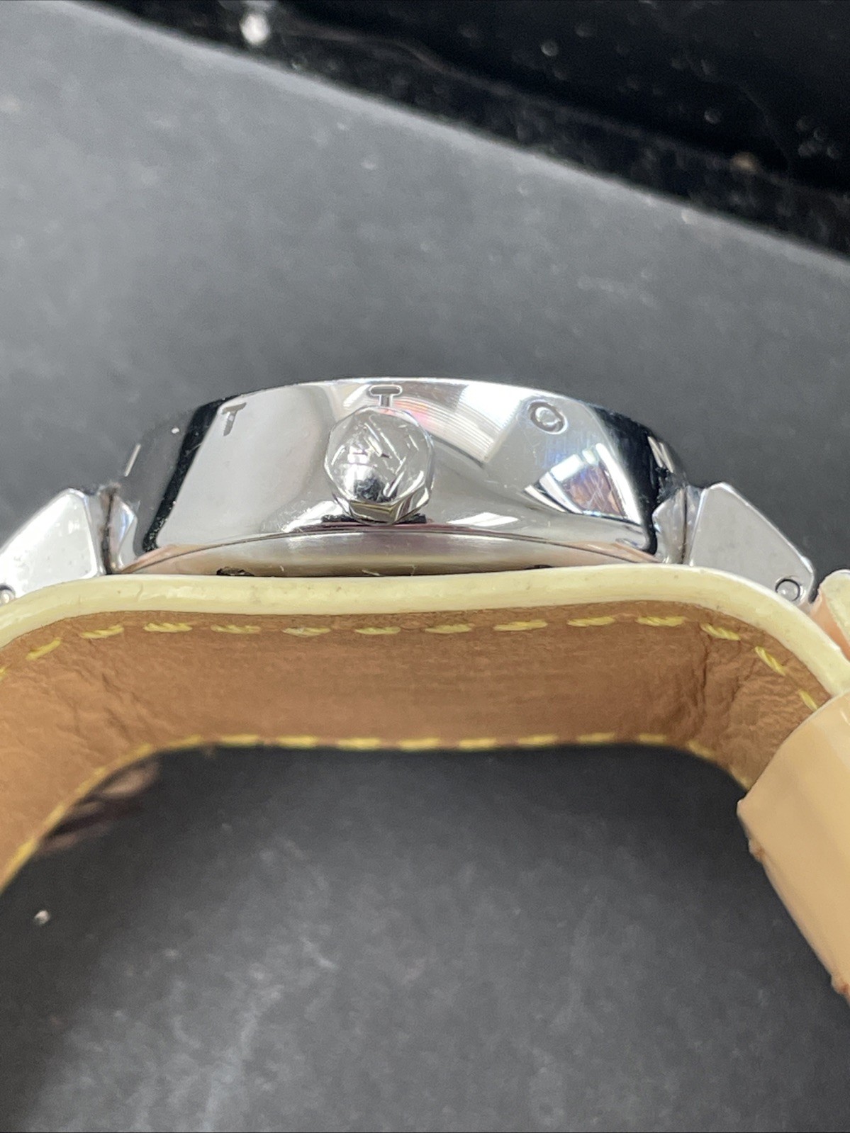 Louis Vuitton Tambour Q1216 Beige Pink Leather Steel Womens Wrist Watch