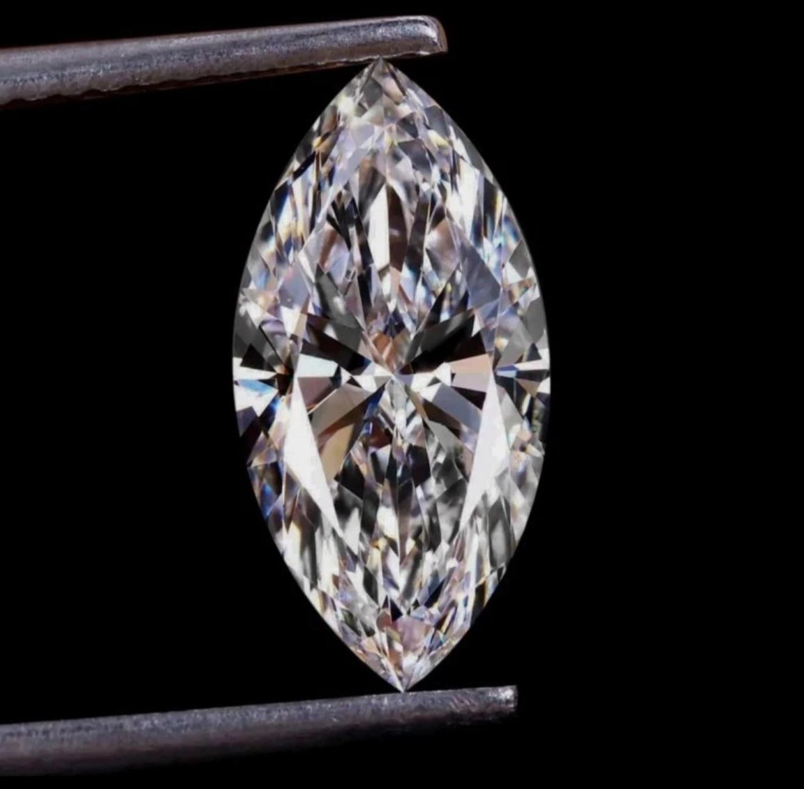 GIE Certified Excellent 3×6 mm Marquise Cut IF Lab Created Diamond with D-color