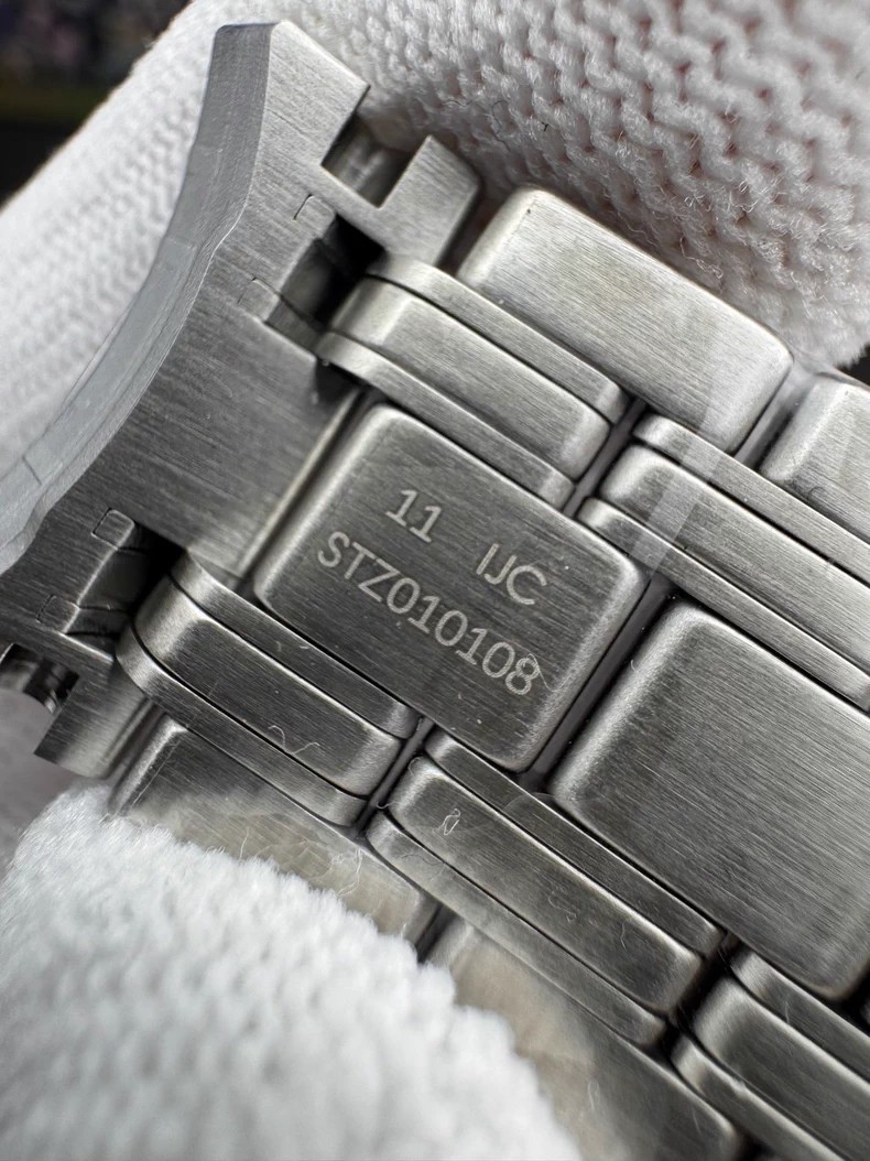 Omega 210.32.42.20.041.001 Original Stainless Steel Bracelet