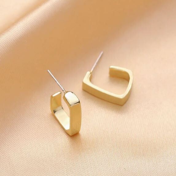 NEW VERY SMALL HUGGIE SQUARE ROUND HOOP EARRINGS YELLOW GOLD .50″ LIGHT WEIGHT