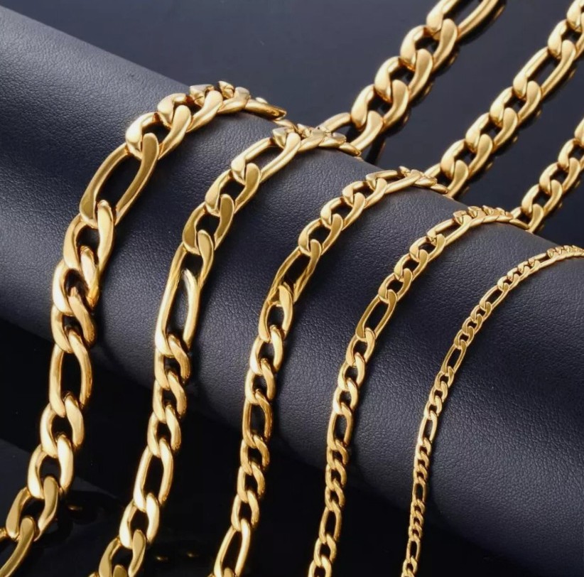 18k Yellow Gold 2mm-7mm Figaro Chain Necklace Size 18″-28″ Hollow