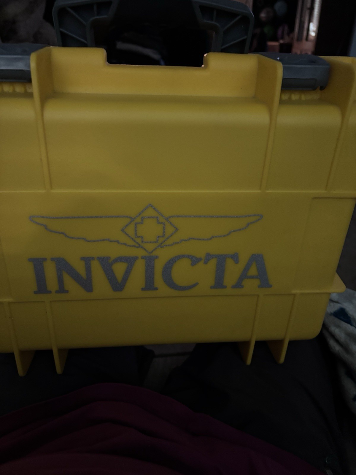 INVICTA EIGHT 8 SLOT IMPACT Yellow Watch Storage Box Collector Case Classic Ed.