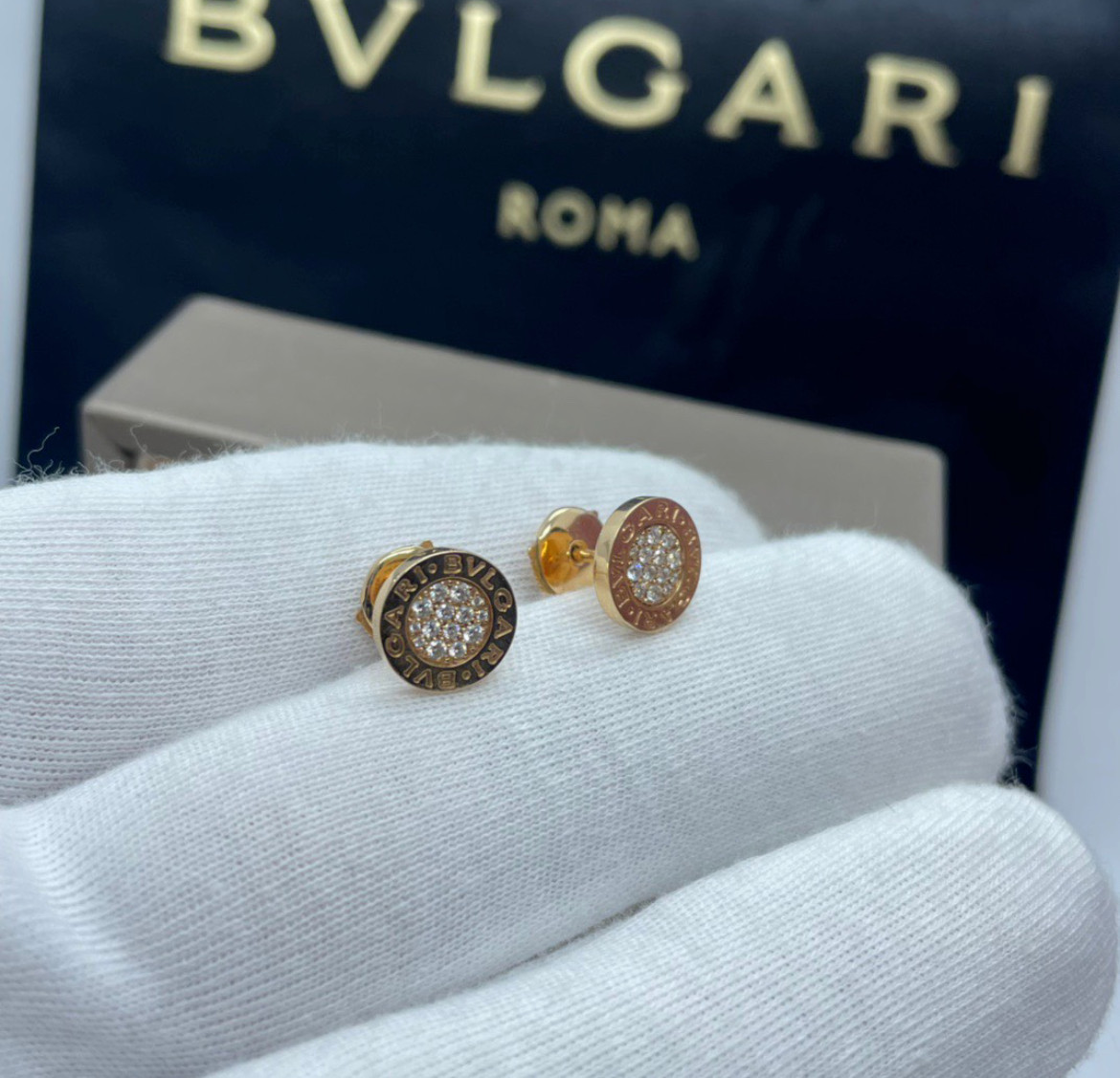 14K Gold Diamond Earrings Male/female