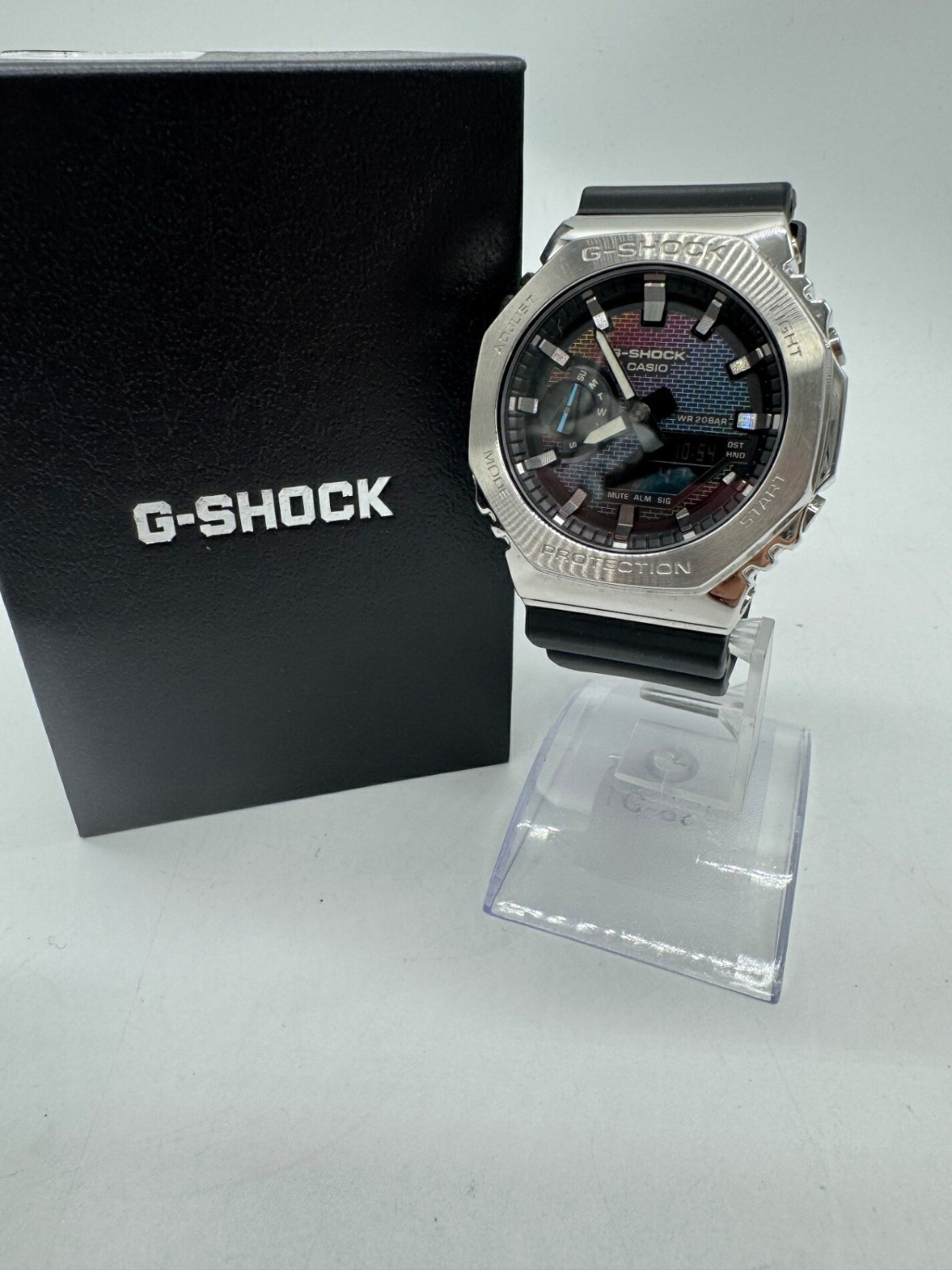 Excellent Condition Working Casio G Shock Protection GM 2100 QZ Analog GM-2100RW