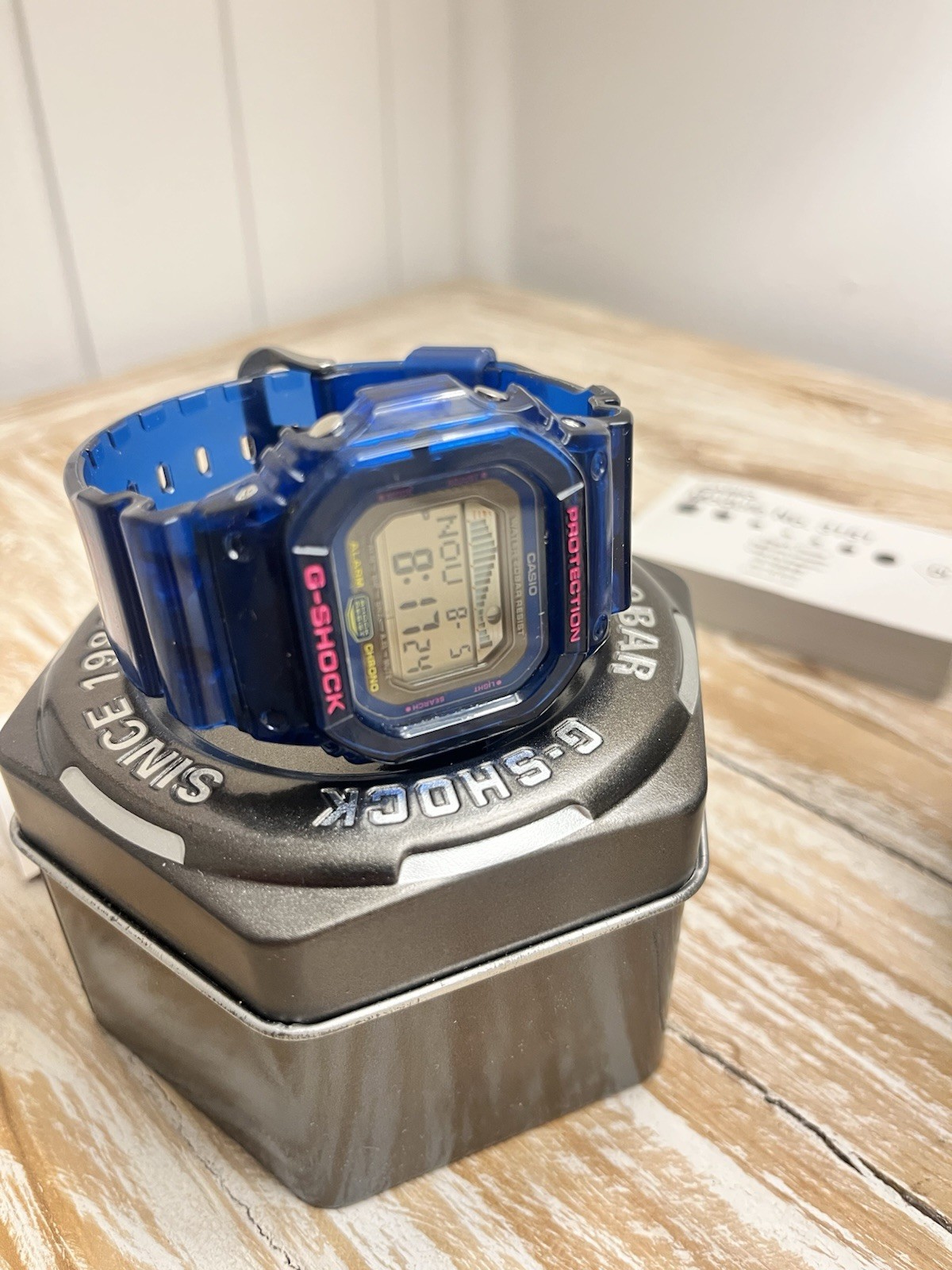 *MINT* Casio G-SHOCK Blue Digital Resin Watch GLX5600c-2 w/ Box Manuals