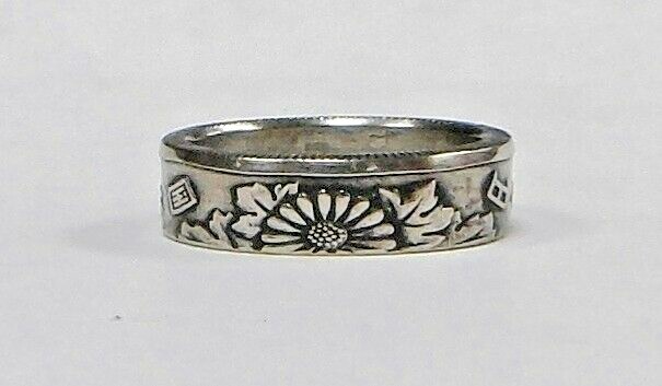 “Sealed” 50 YEN JAPANESE COIN from Japan RING SIZE 3-8 Whats your size ?