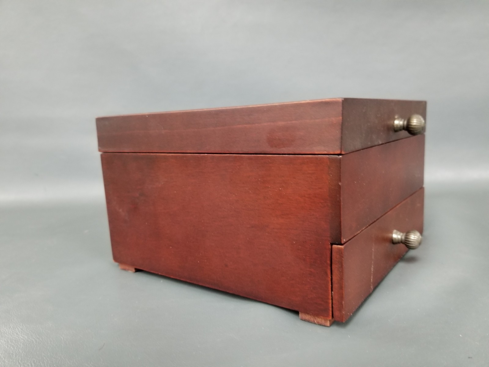 Croft & Barrow Design 7.5″x8″x5″ Wood Jewelry Trinket Box w/ Ceramic Flower Lid