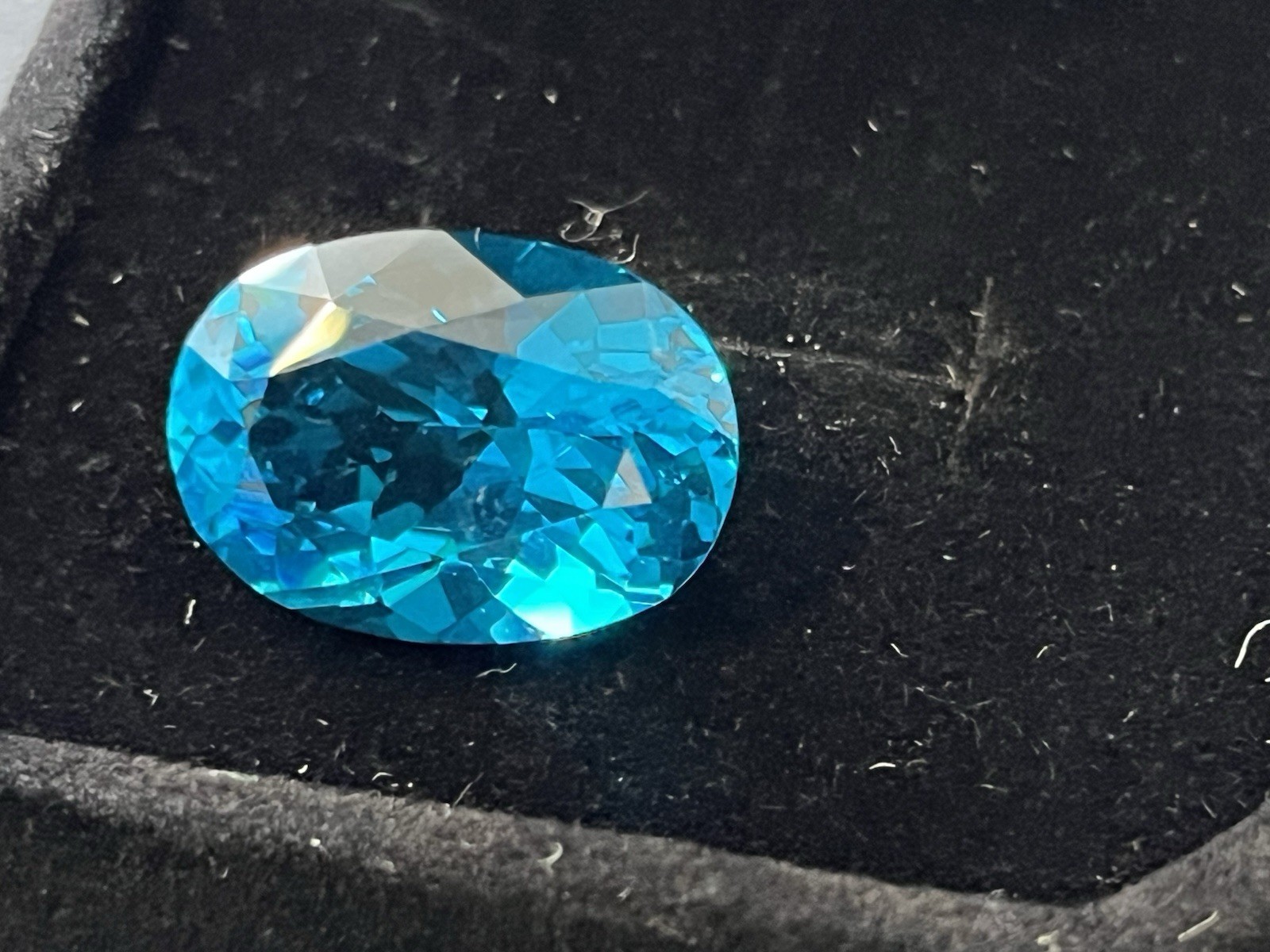 9.75 Ct Paraiba Ice Blue Oval Cut Loose Gemstone 18x13mm Excellent Sparkle