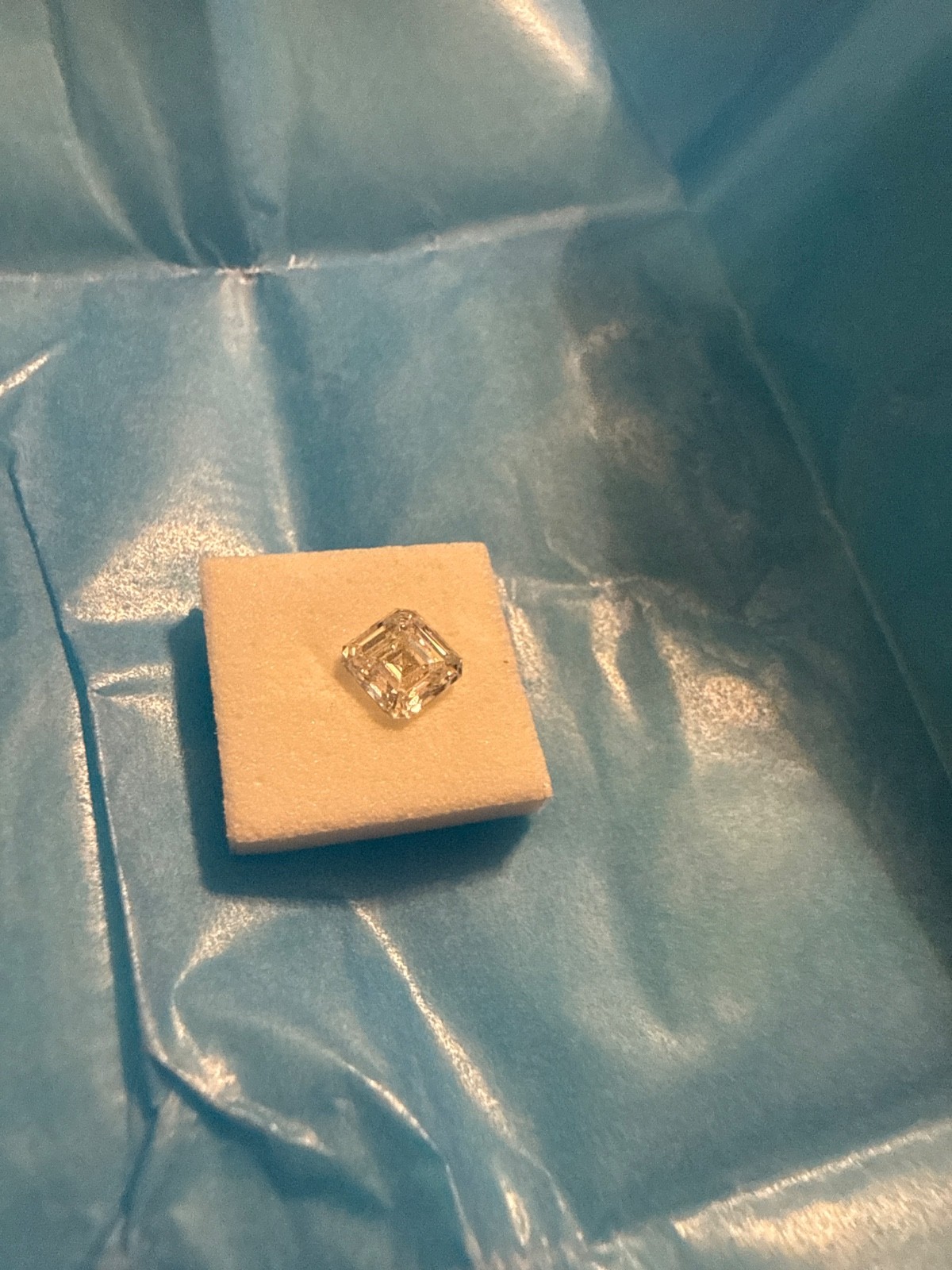 1 carat asscher cut loose lab grown diamond