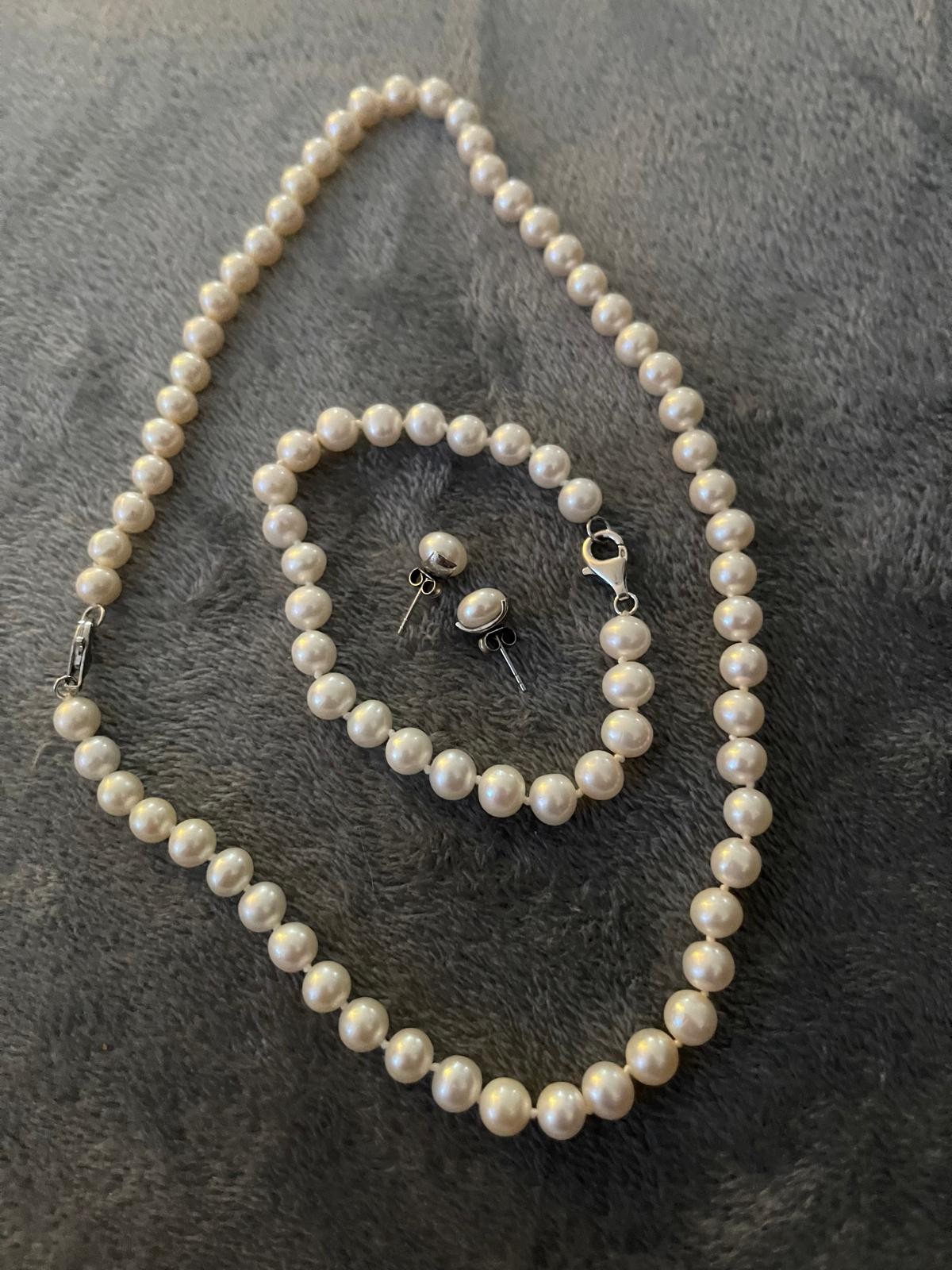 3 pcs necklace necklace, bracelet stud earrings cultured pearl with silver lobster clasp