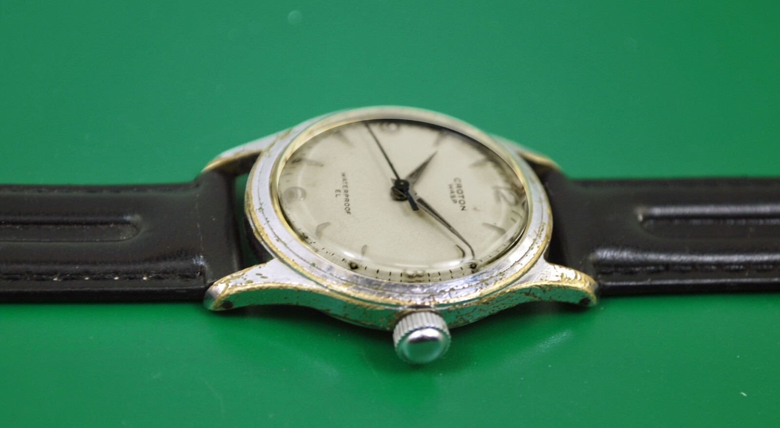 CROTON Wasp “Clamshell” case Vintage 40s Manual Wind Men’s Military Watch