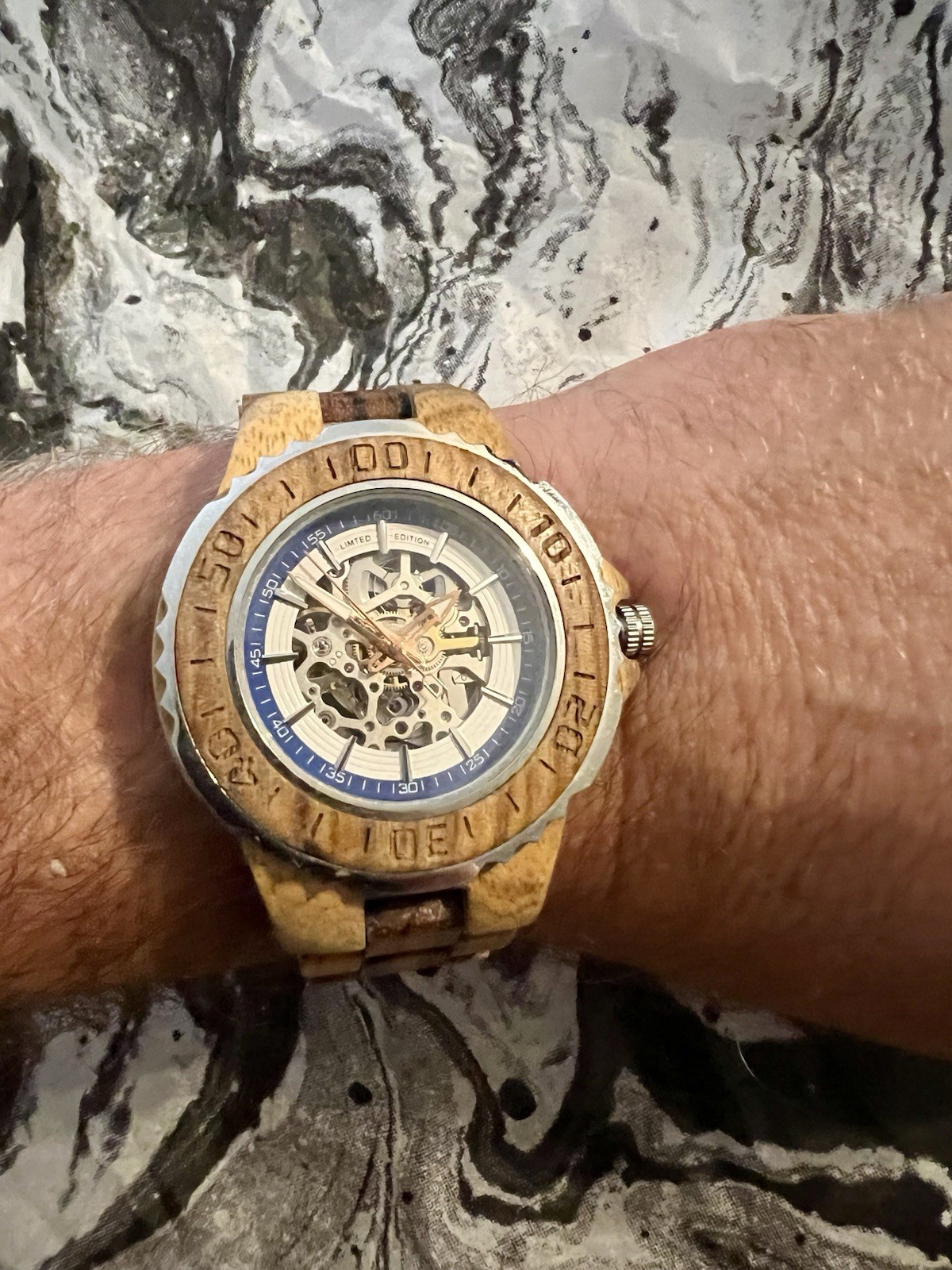 Men’s Automatic Mechanical Skeleton Dial Wood Bracelet Exhibition Caseback