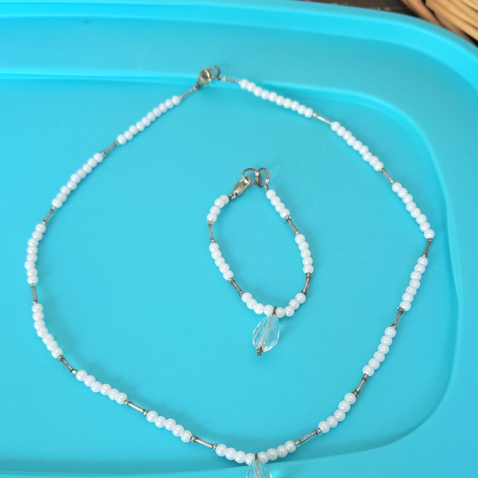 White Imitation Pearl Beaded Necklace, Ball/Bead Chain Teardrop Glass Charm