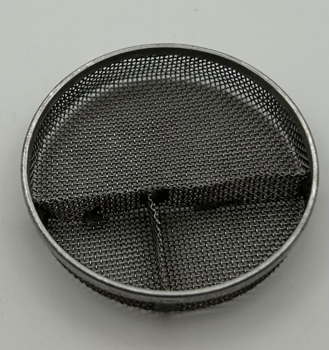 4-piece Vintage 2 1/4″ L & R Watchmakers Watch Parts Cleaning Basket.
