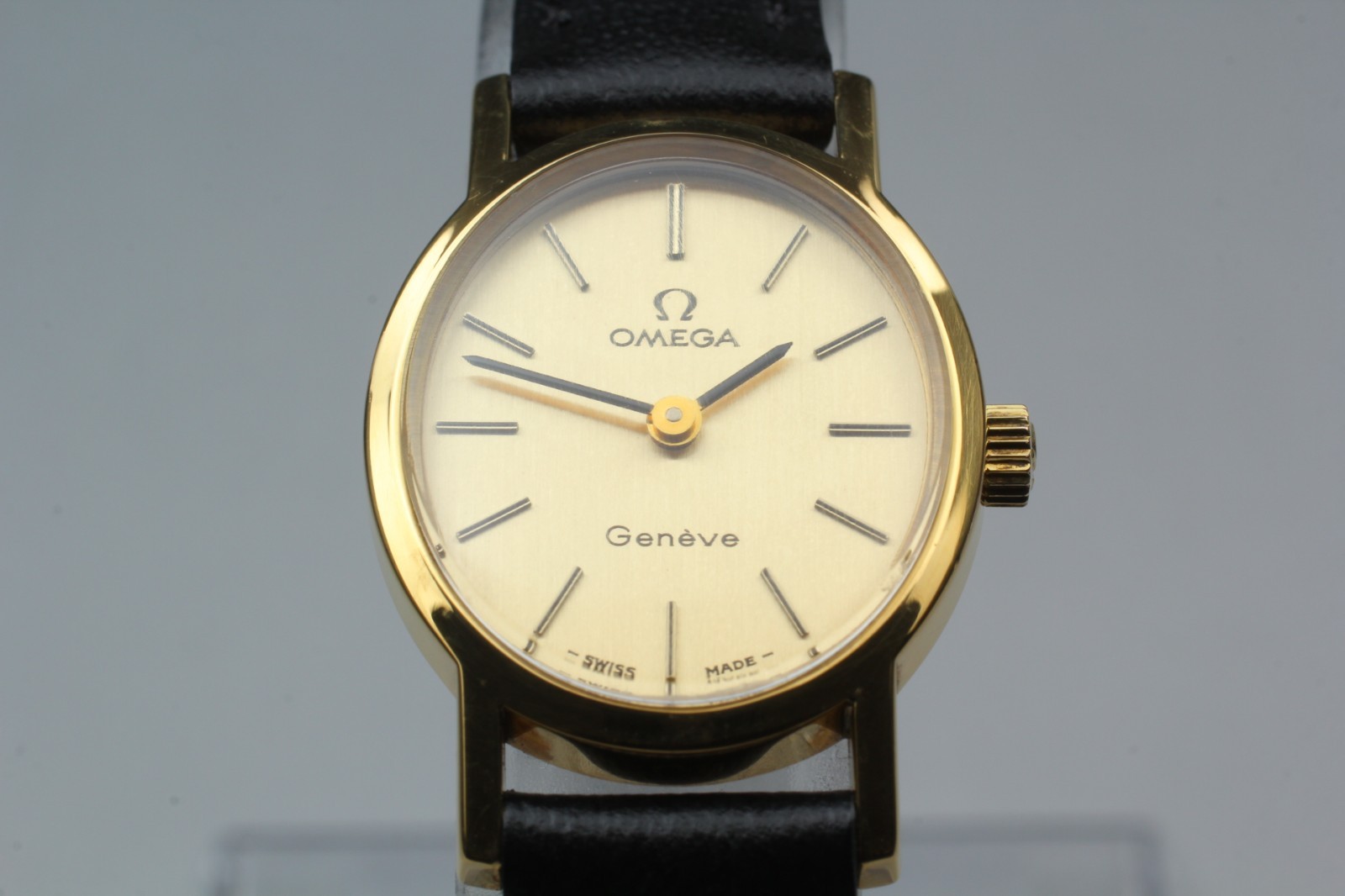 [Almost MINT] Vintage 1982 OMEGA Geneve Cal.485 Hand Winding Gold Women’s Watch