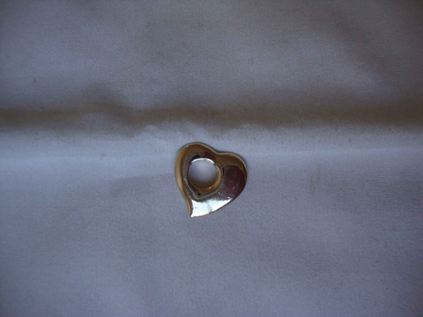 VINTAGE 1980s WITCH’S HEART GOLD TONE SLIDE PENDANT MADE IN USA
