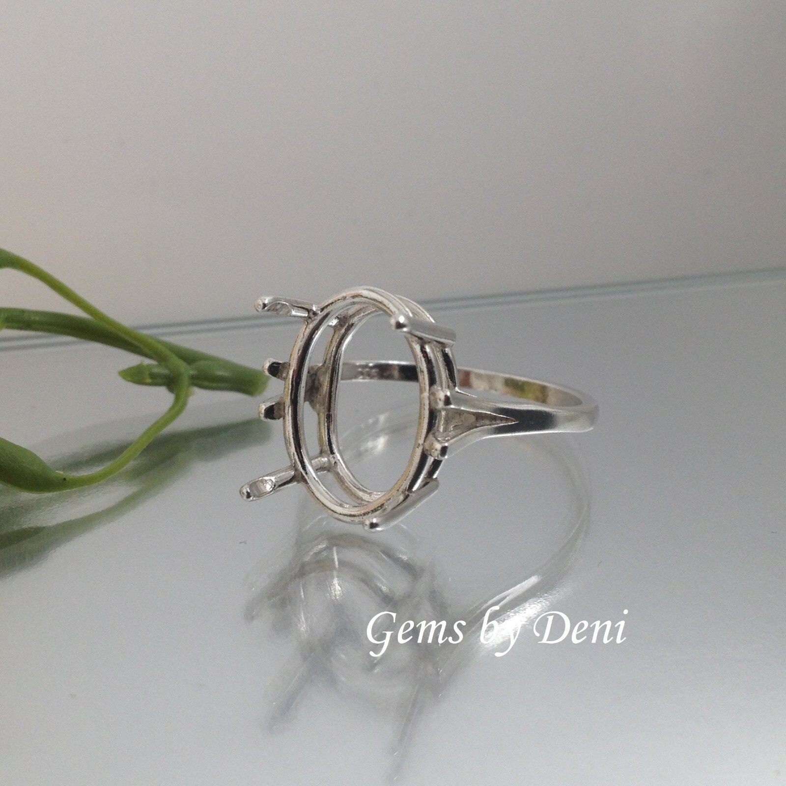 (7×5-10x8mm) Oval Wire Mount Sterling Silver Ring Setting (Finger Size 5-7.5)