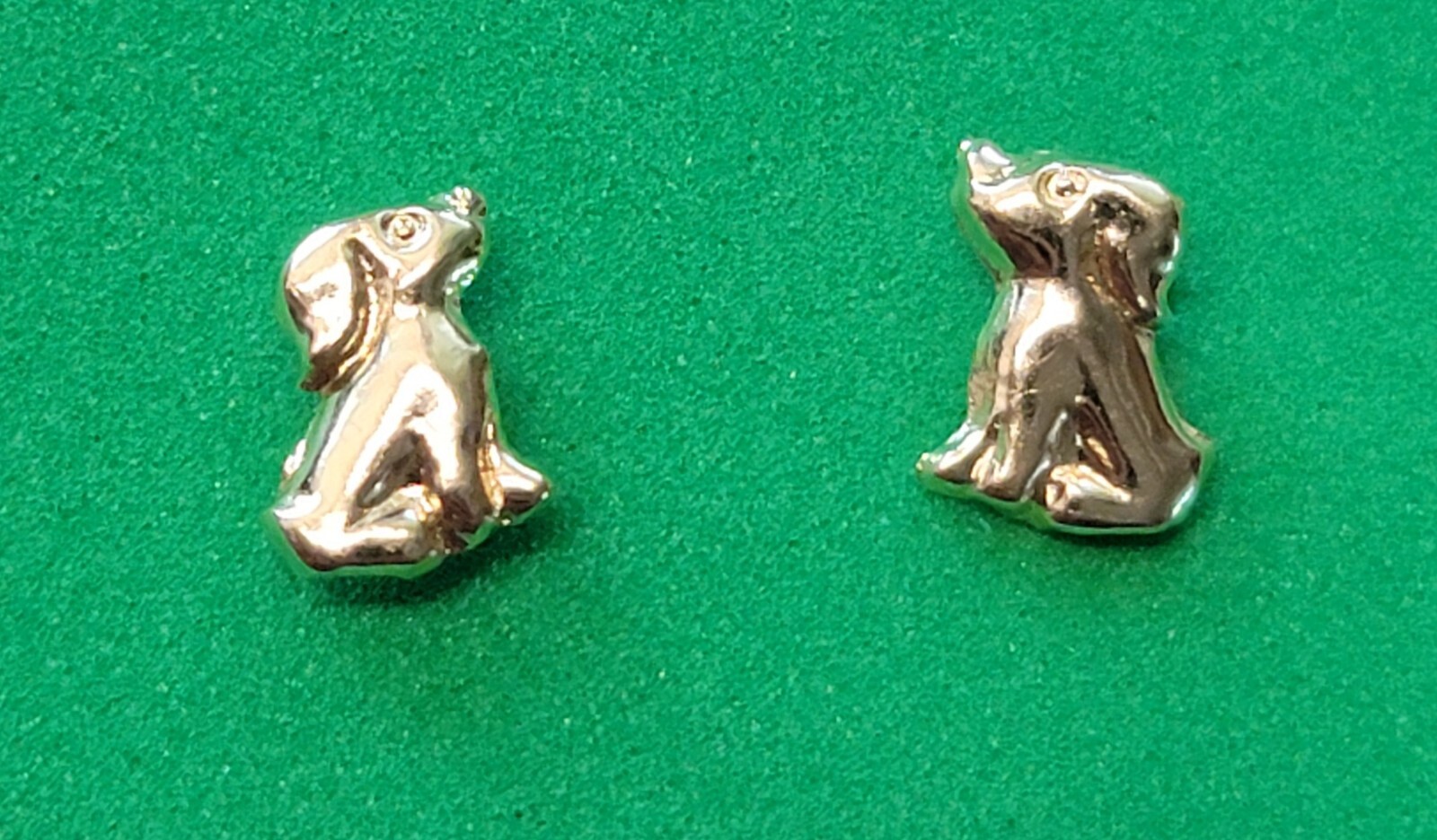 Vintage 14K Gold Dog Stud Earrings (FREE SHIPPING IN USA)