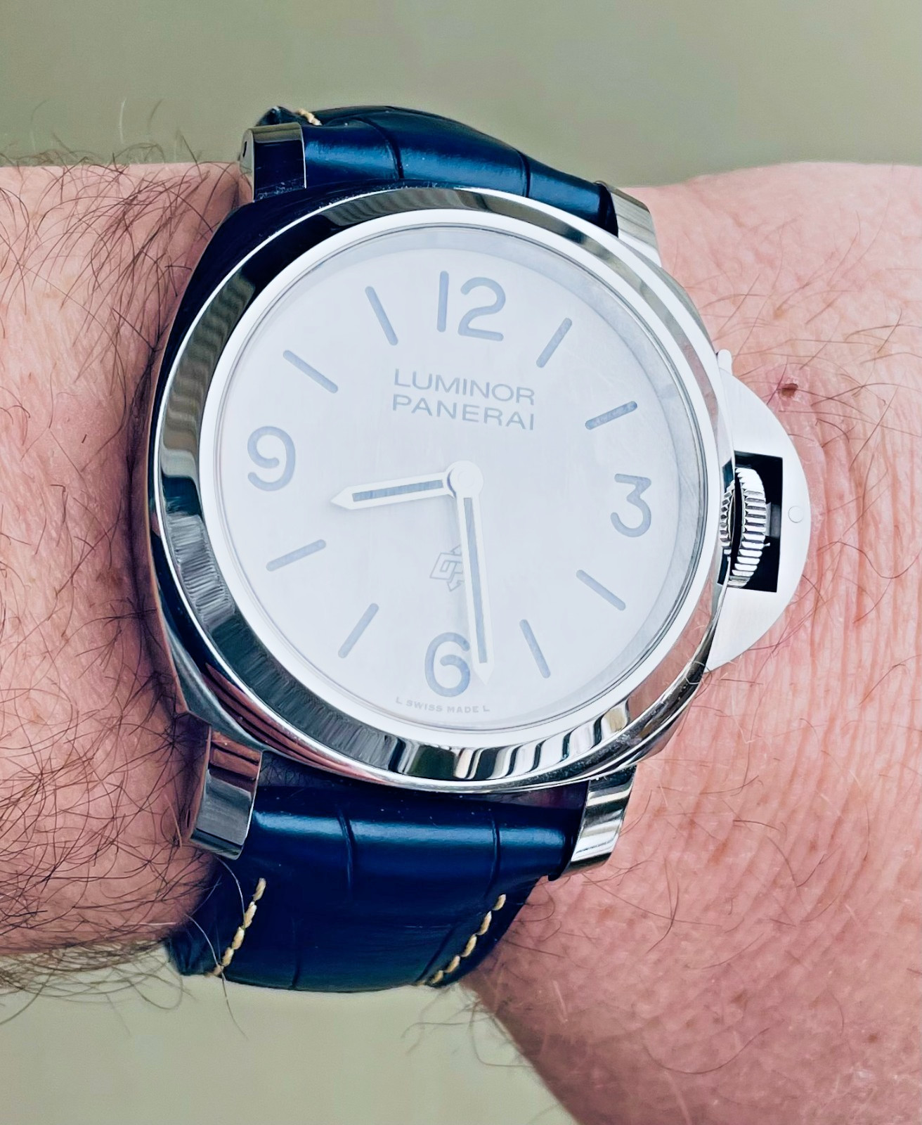 Panerai Luminor 1087 White Dial Watch 44mm – PAM01087 FULL SET & EXTRAS!