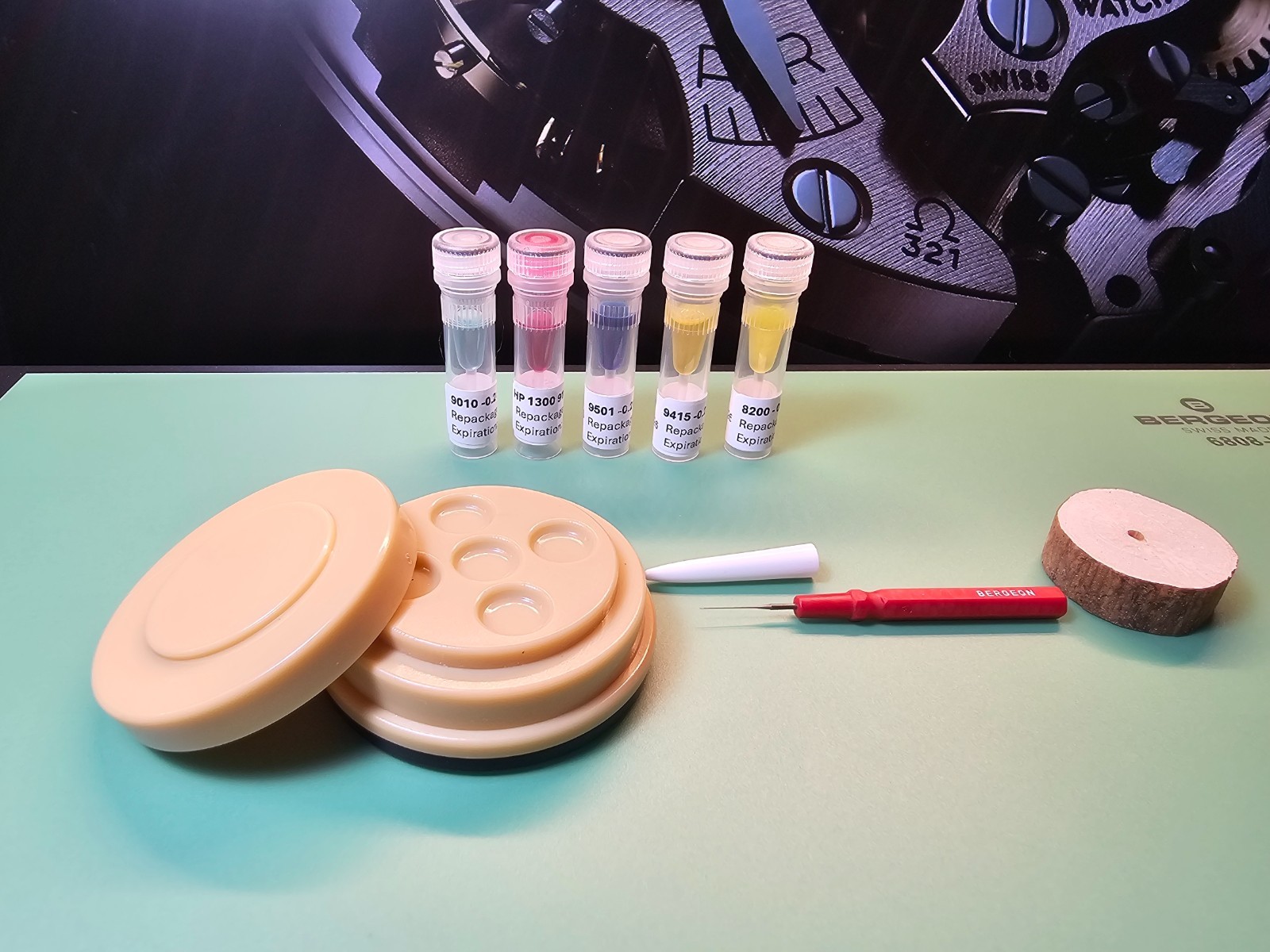 Moebius Watch Oils Kit | Repackaged Oils 0.2ml 9010, 1300, 9415, 9501, 8200