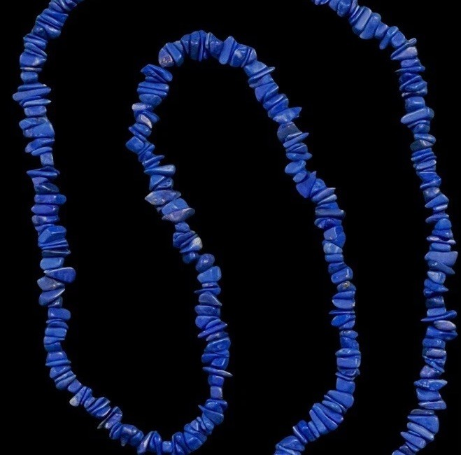 vintage colbalt blue stone chip necklace