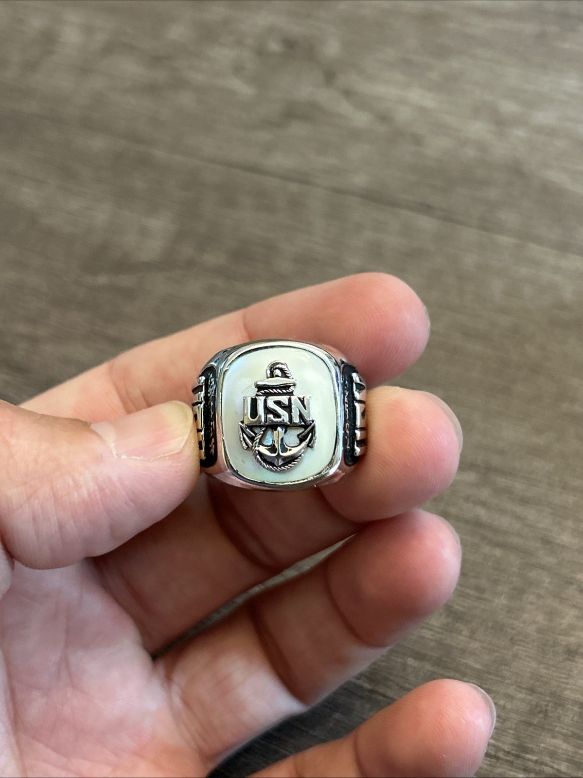 Vintage USN United States Navy Mother Of Pearl Men’s Ring
