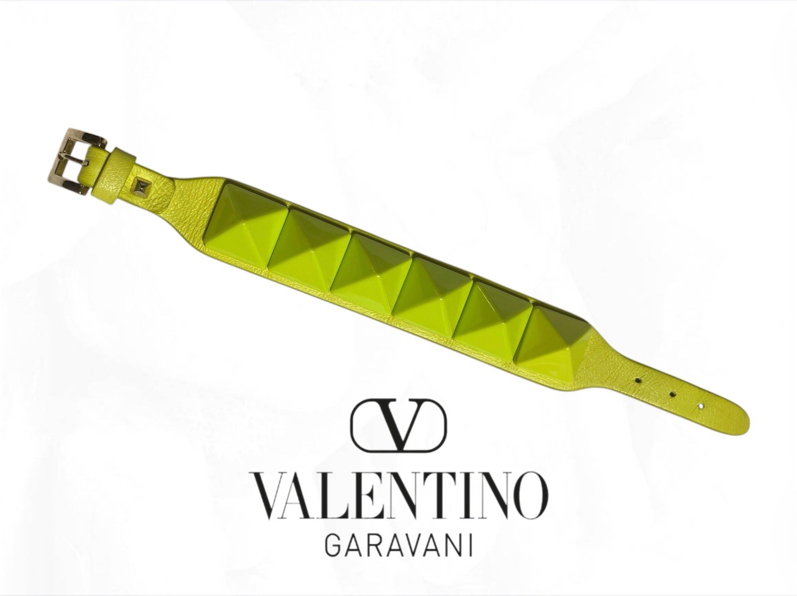 VALENTINO GARAVANI Rockstud Bracelet in Fluorescent Green Leather