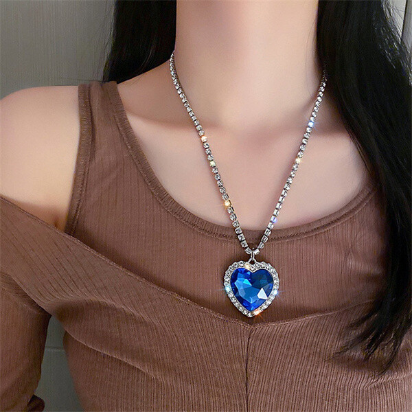 Huge Platinum White Gold Titanic Heart of the Ocean Blue Rhinestone Necklace