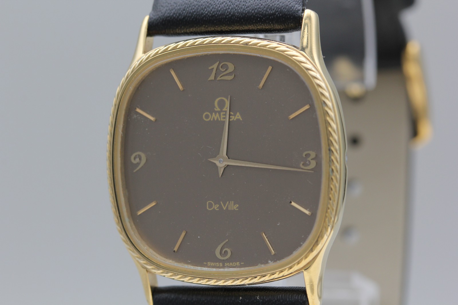 1980s【Near MINT / Box】OMEGA De Ville Cal.1365 Push Crown Brown Quartz 31mm Men’s