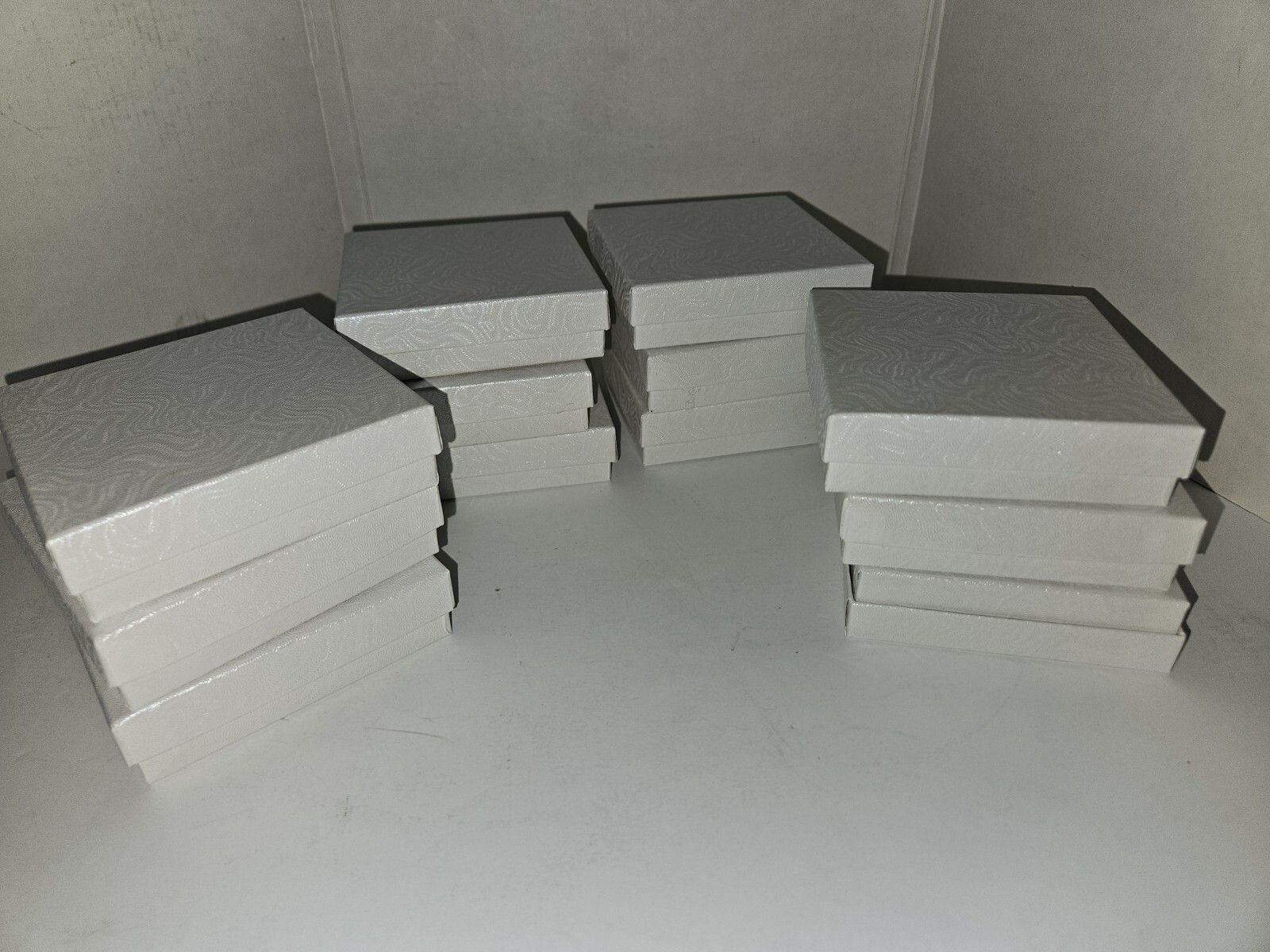 12-Pack White Cardboard Jewelry Gift Box with Polyester Fill 3.5″ x 3.5″ x 1″