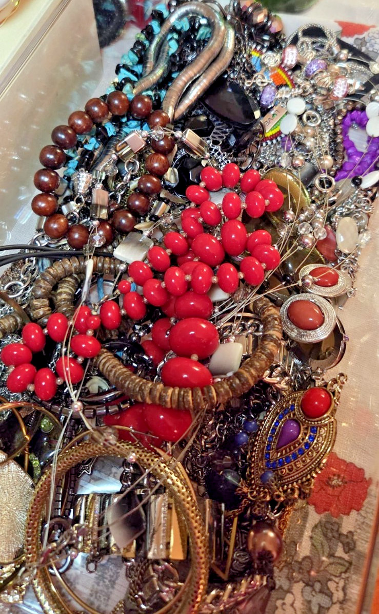 Costume Jewelry Lot Vintage to Modern Mixed