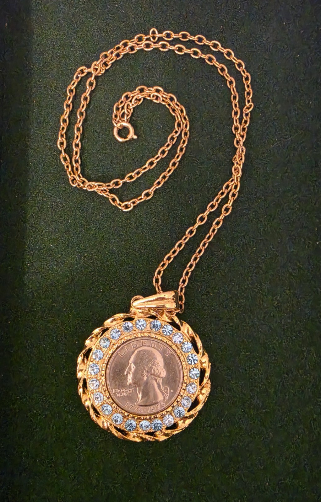 Vintage Bicentennial 1776-1976 Coin With Blue Crystals And Gold Tone.