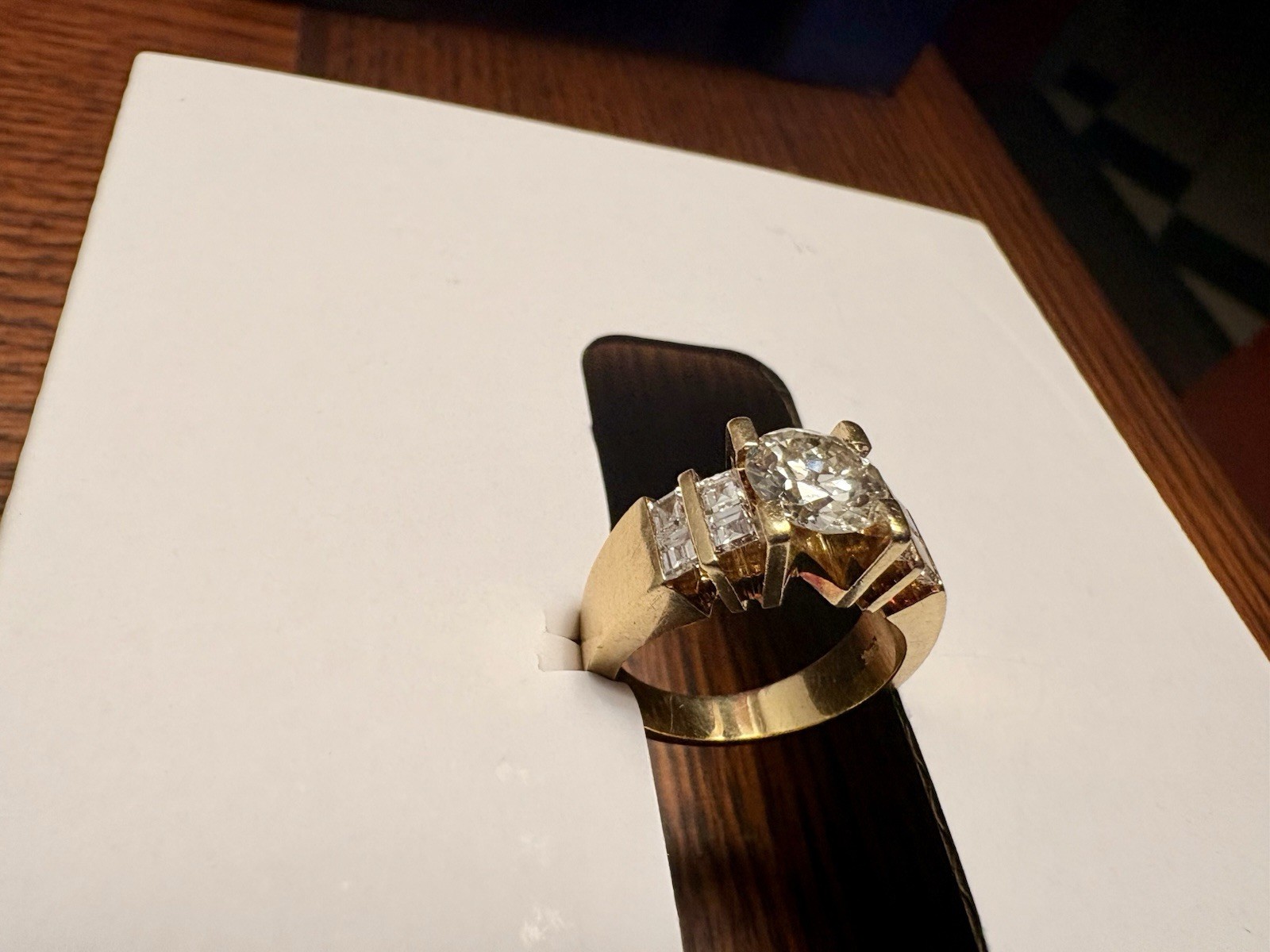Engagement Ring for women gold 18k with diamonds
