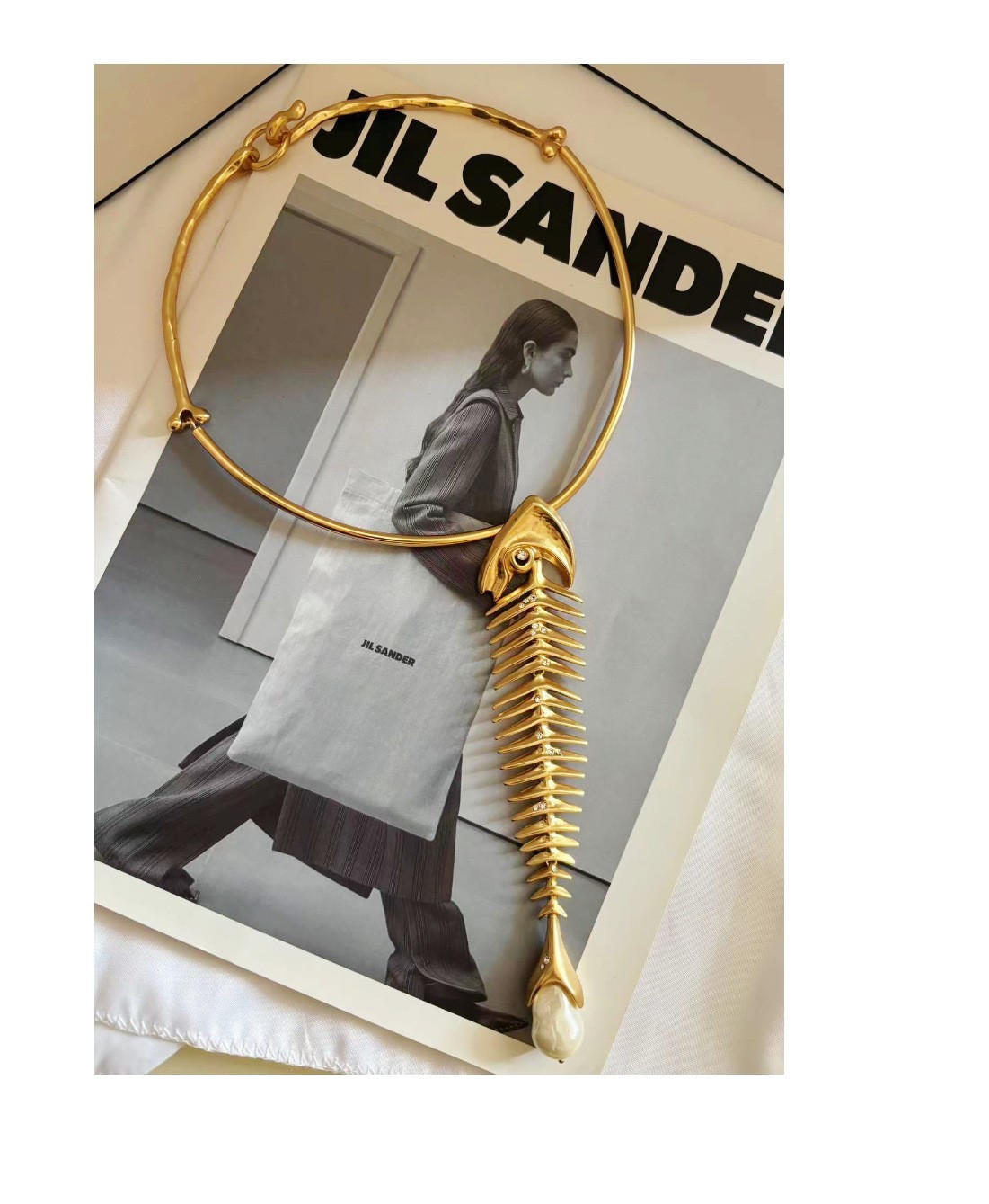 🎁Schiaparelli Women Fishbone Pearl 18K Gold Necklace Collar Lover Gift With Box