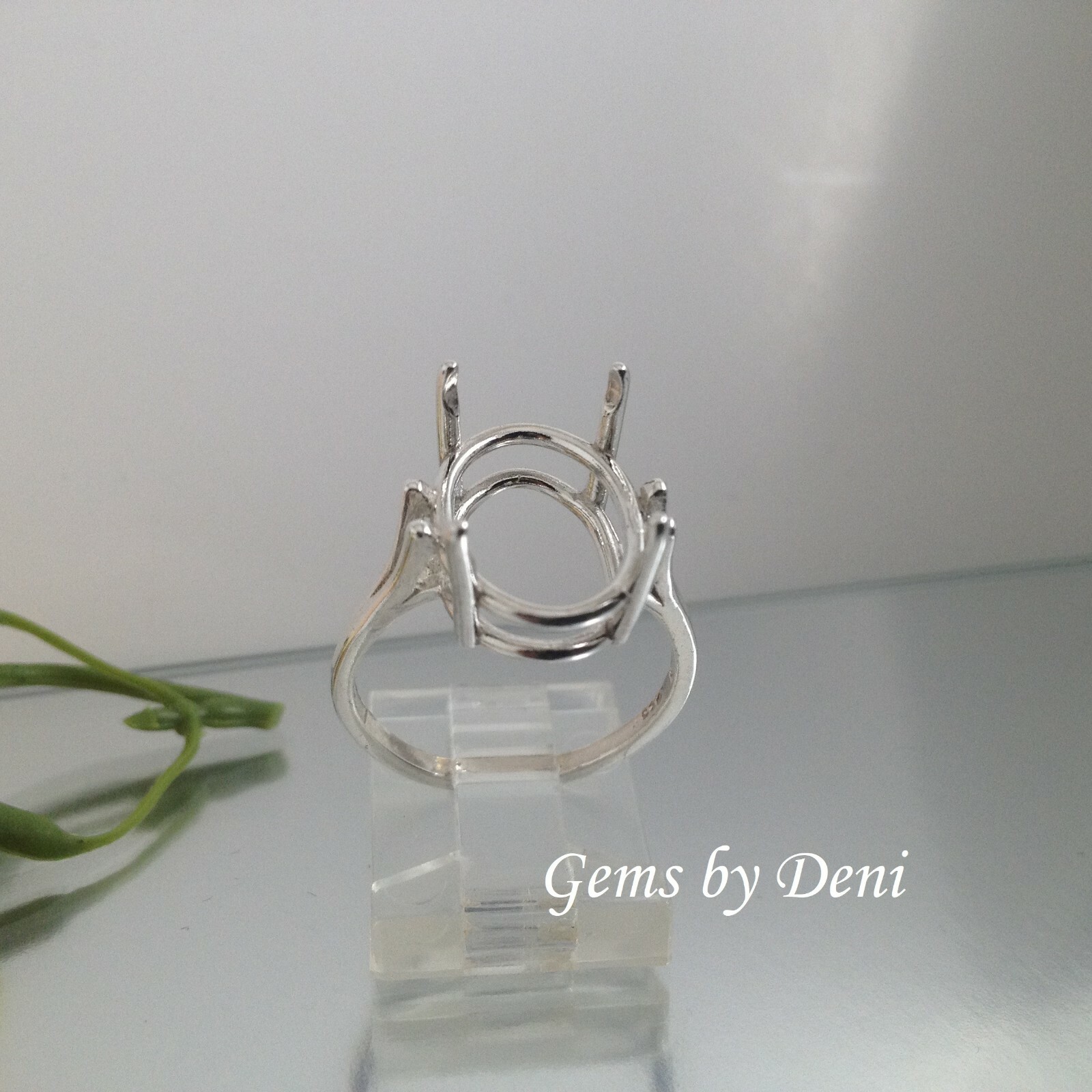 (7×5-10x8mm) Oval Wire Mount Sterling Silver Ring Setting (Finger Size 5-7.5)