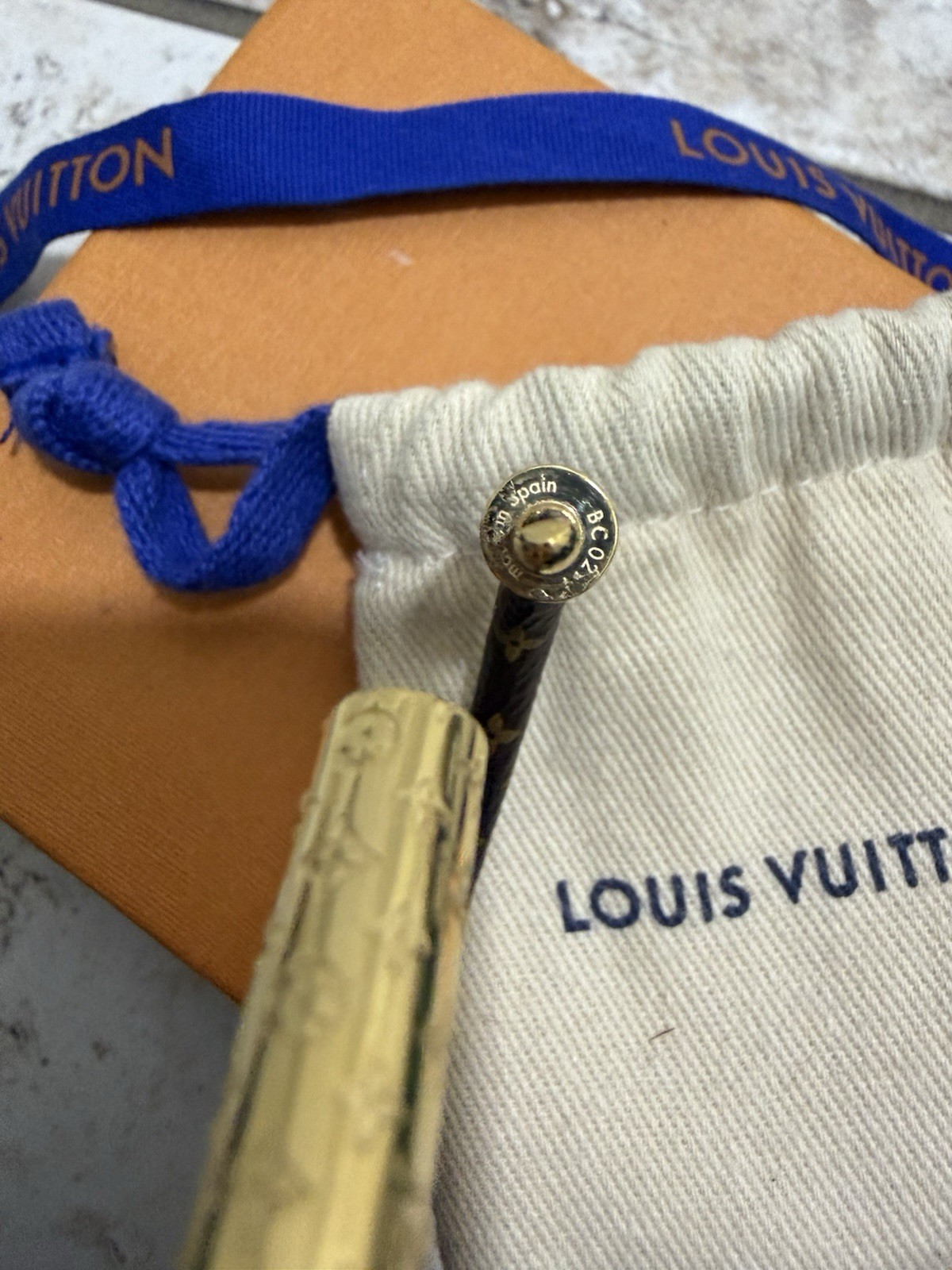 LOUIS VUITTON LV Confidential Bracelet M6334F Monogram Brown Gold Size 17 Used