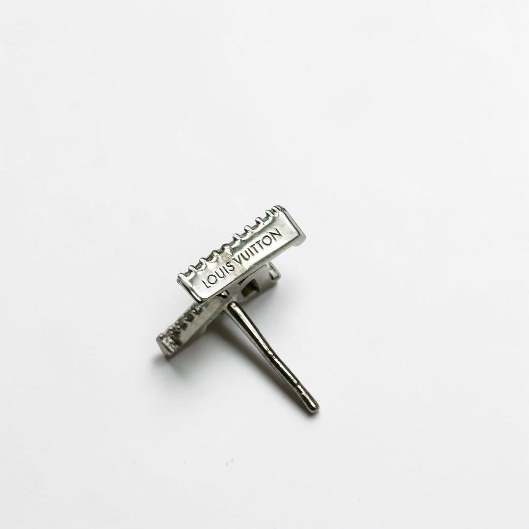Louis Vuitton LV Iconic Earrings Silver Accessories 1291